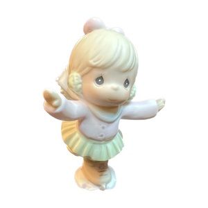 Precious Moments Figurine, Maxie Ice Skater, Sugartown